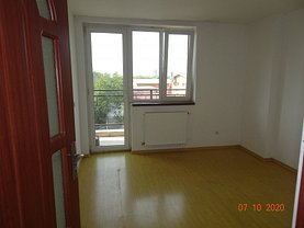 Apartament de vânzare 3 camere, în Bucureşti, zona Fundeni
