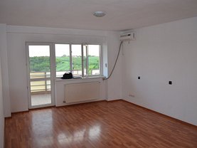 Apartament de vânzare 2 camere, în Bucuresti, zona Vitan-Barzesti