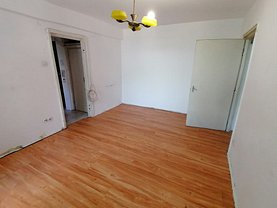 Apartament de vânzare 3 camere, în Bucureşti, zona Gara de Nord
