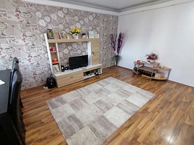 Apartament de vânzare 3 camere, în Bucureşti, zona Rahova