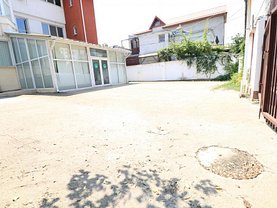 Casa de vânzare 10 camere, în Bucuresti, zona 1 Mai