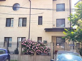 Casa de vânzare 8 camere, în Bucureşti, zona Militari