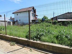 Teren constructii de vânzare, în Roşu, zona Central