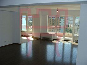 Apartament de vânzare 5 camere, în Cluj-Napoca, zona Plopilor