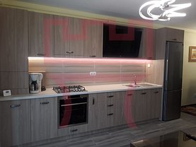 Apartament de închiriat 3 camere, în Cluj-Napoca, zona Semicentral