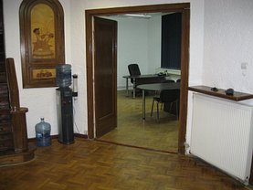 Apartament de închiriat 3 camere, în Bucureşti, zona Arcul de Triumf