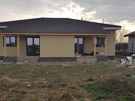 Casa de vânzare 3 camere, în Moşniţa Nouă