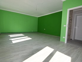 Închiriere spaţiu comercial