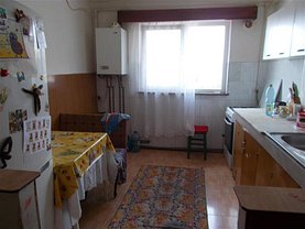 Apartament de vânzare 2 camere, în Targoviste, zona Micro 11