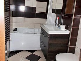 Apartament de vânzare 2 camere, în Targoviste, zona Micro 11