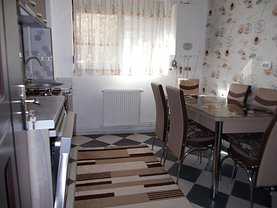 Apartament de vânzare 2 camere, în Târgovişte, zona Micro 4