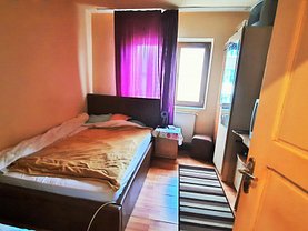 Apartament de vânzare 3 camere, în Targoviste, zona Cetate