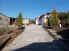 Casa de vânzare 5 camere, în Razvad, zona Central