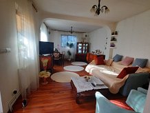 Casa 3 camere în Targoviste, Suseni
