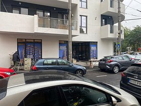 Închiriere spaţiu comercial