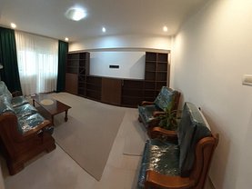 Apartament de închiriat 3 camere, în Timisoara, zona P-ta Unirii