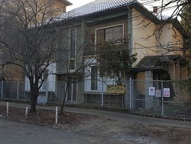 Casa de închiriat 8 camere, în Timişoara, zona Complex Studenţesc