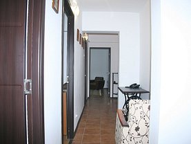 Apartament de închiriat 3 camere, în Ploiesti, zona Republicii