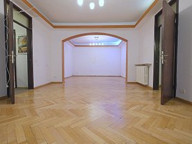 Apartament de vânzare 5 camere, în Bucuresti, zona Eminescu