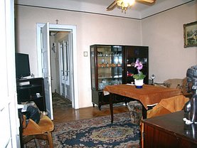 Casa de vânzare 4 camere, în Ploiesti, zona Alexandru Lapusneanu