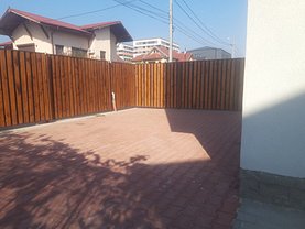 Casa 4 camere în Popesti-Leordeni, Sud