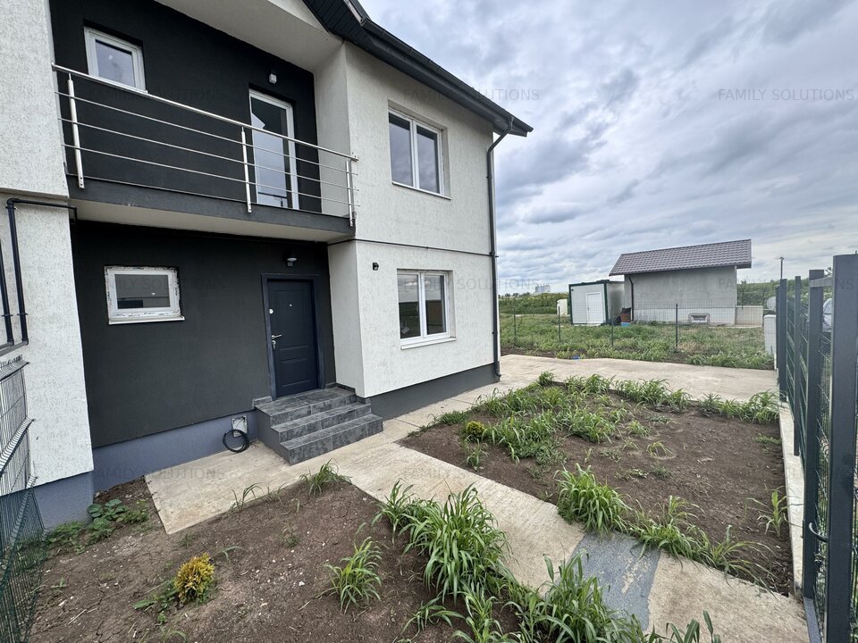 Vila tip duplex, teren 270 mp, 120 mp, mutare rapida