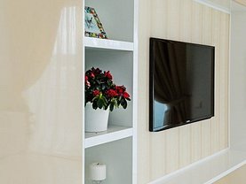 Apartament de vânzare 3 camere, în Cluj-Napoca, zona Bună Ziua