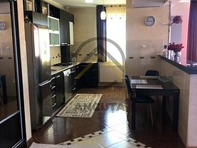 Apartament de închiriat 3 camere, în Cluj-Napoca, zona Grigorescu