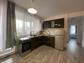 Apartament de închiriat 3 camere, în Cluj-Napoca, zona Central