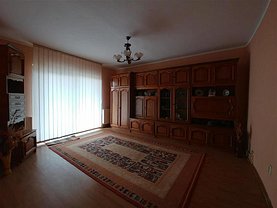 Apartament de închiriat 3 camere, în Marghita, zona Central