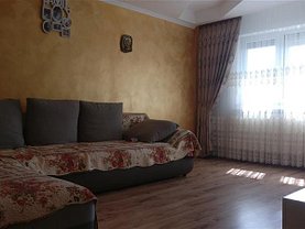 Apartament de vânzare 4 camere, în Marghita, zona Central