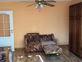 Apartament de închiriat 3 camere, în Marghita, zona Central