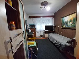 Casa de vânzare 2 camere, în Marghita, zona Central