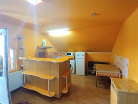 Casa de închiriat 3 camere, în Marghita, zona Central