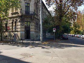 Închiriere spaţiu comercial
