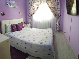 Apartament de închiriat 4 camere, în Bacău, zona Mioriţei