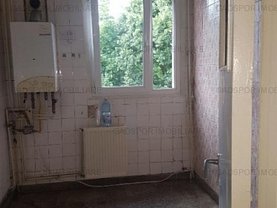 Apartament de vânzare 3 camere în Bucuresti, Titan
