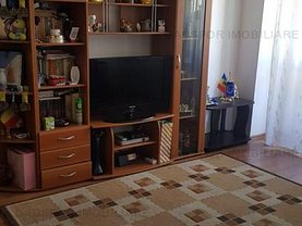 Apartament de vânzare 3 camere, în Bucuresti, zona Pacii