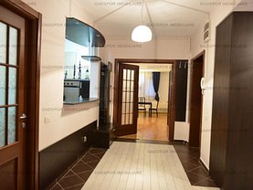 Apartament de închiriat 3 camere, în Bucuresti, zona Obor