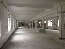 Închiriere spaţiu industrial