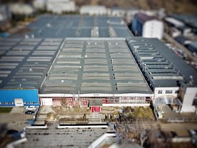 Vânzare spaţiu industrial