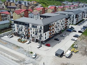 Închiriere spaţiu comercial