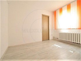 Apartament de vânzare 3 camere în Pitesti, Trivale