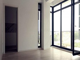 Apartament de vânzare 3 camere, în Constanţa, zona Tomis Plus