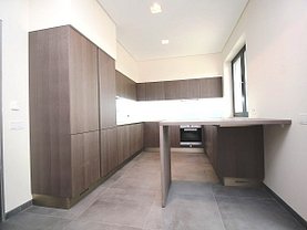 Penthouse de închiriat 5 camere, în Bucuresti, zona Primaverii