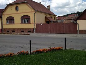 Casa de vânzare 3 camere, în Agnita
