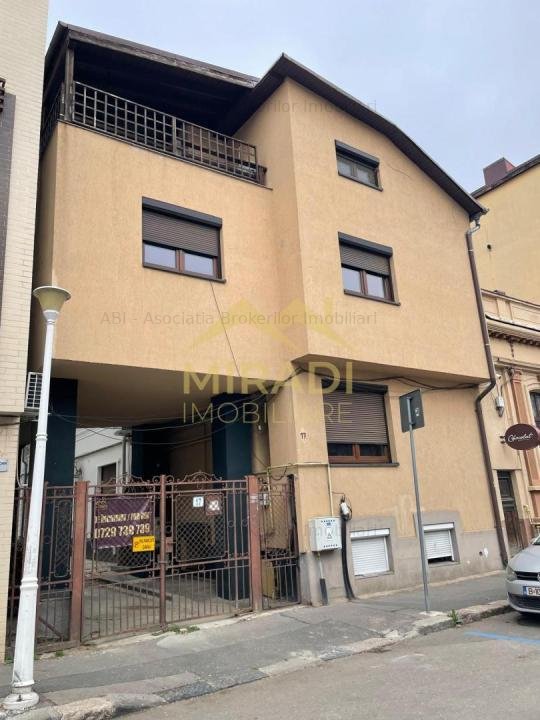 INCHIRIERE VILA D P 1 M ZONA DOROBANTI-ROMANA