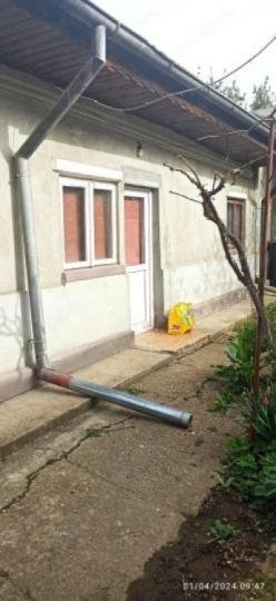 Rahova/Valtoarei,casa 70mp teren 226mp/64.000euro