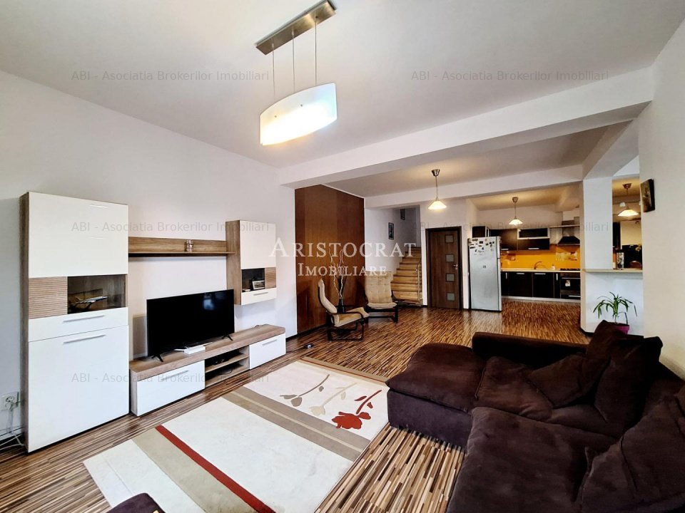 Duplex proximitate lac Corbeanca
