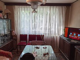 Apartament de vânzare 3 camere, în Bucureşti, zona Titan